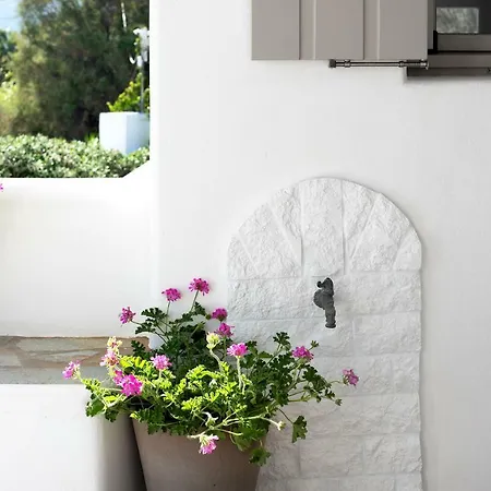 Golden Paros * Chrisi Akti (Paros)