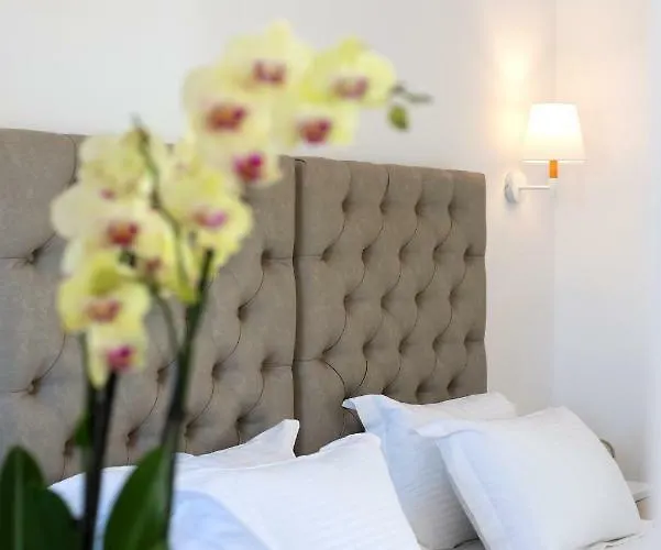 Golden Paros Chrisi Akti (Paros)