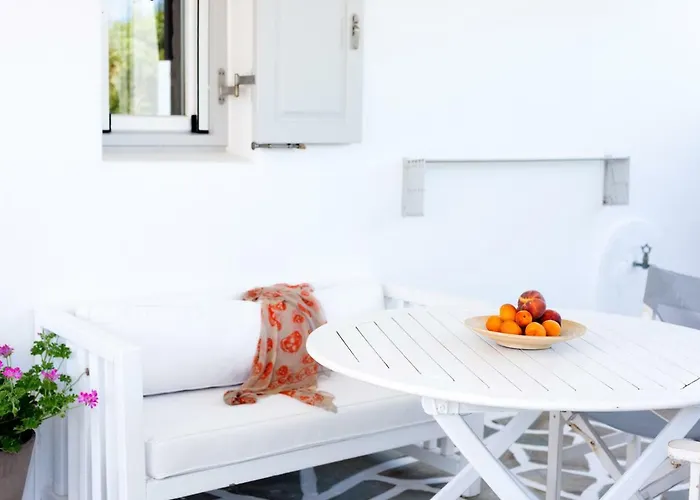 Golden Paros * Chrisi Akti (Paros)